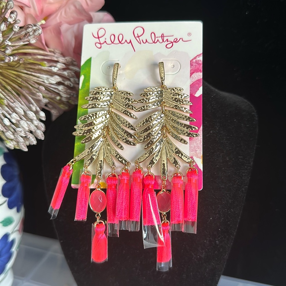 FASHION STATEMENT EARRINGS - PINK TASSELS